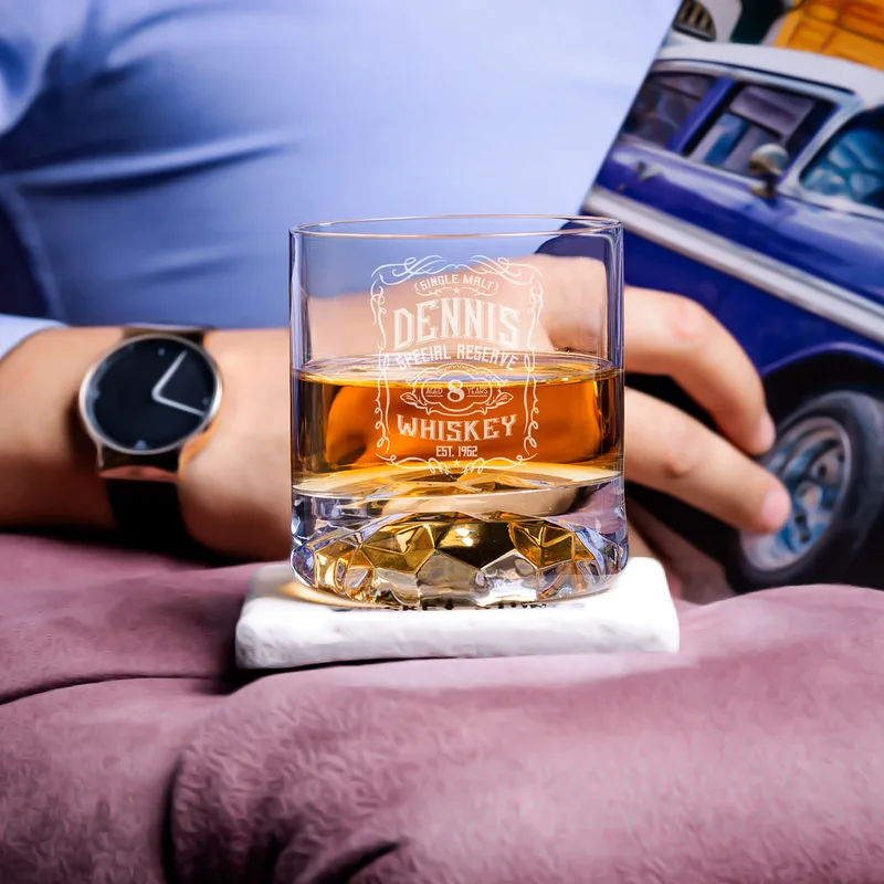 Retro Design Chicago Crystal Whiskey Glasses Set in Wooden Box