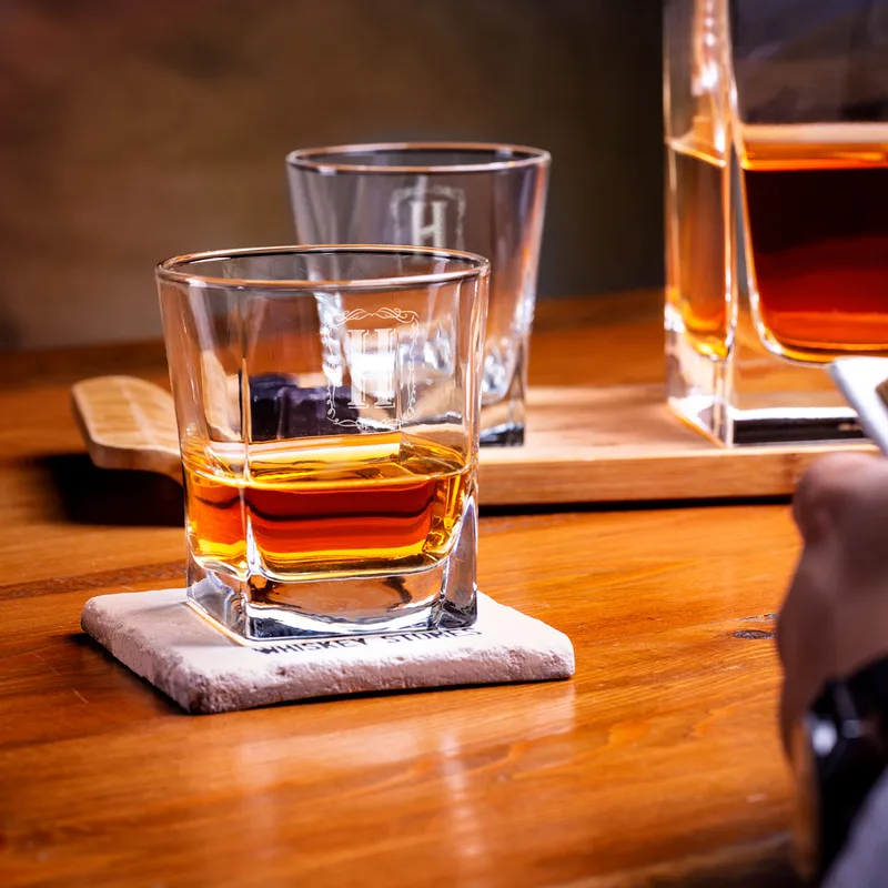 Retro Design Personalized Whiskey Set in Wooden Box