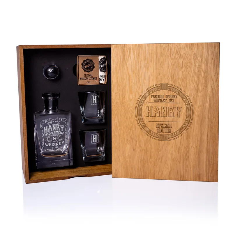 Retro Design Personalized Whiskey Set in Wooden Box