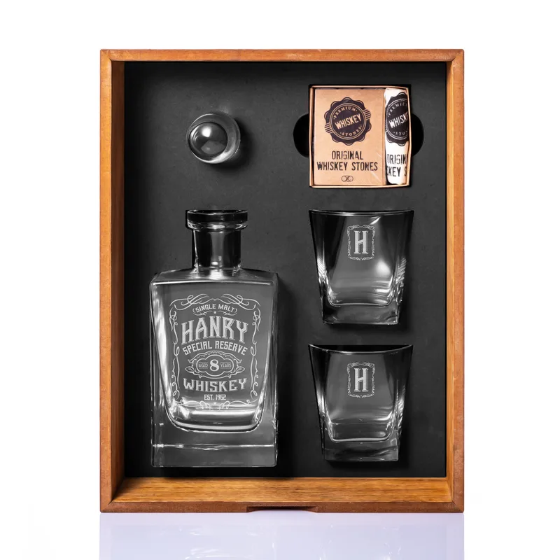 Retro Design Personalized Whiskey Set in Wooden Box