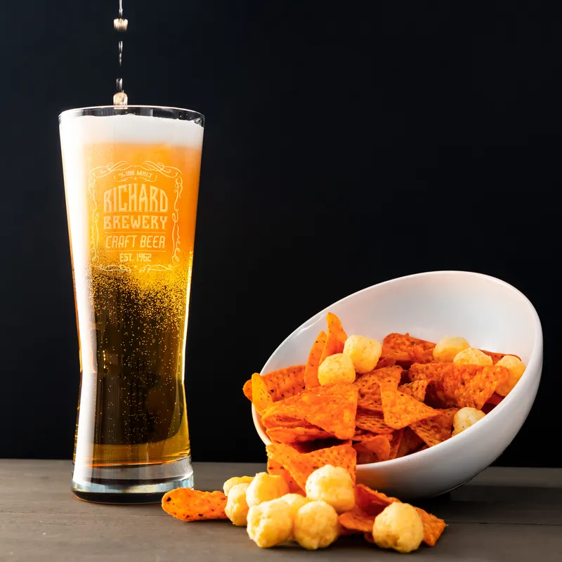 Retro Design Prague Beer Glass