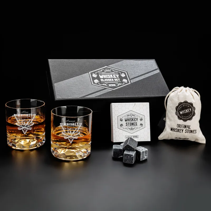 Retro Designed Personalized 2-Piece Chicago Whiskey Glass Set