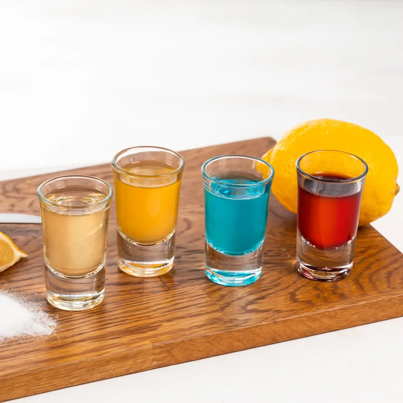 Set of 4 Shot Glass and Tray