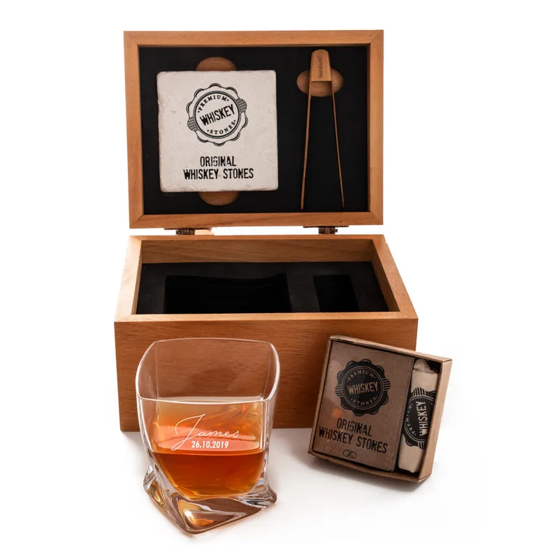 Personalised Whiskey Gift Set with Engraved Glasses