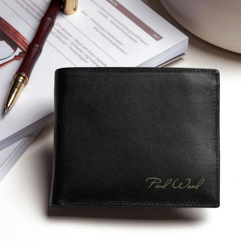 Personalised Leather Wallet for Men with Custom Engraving