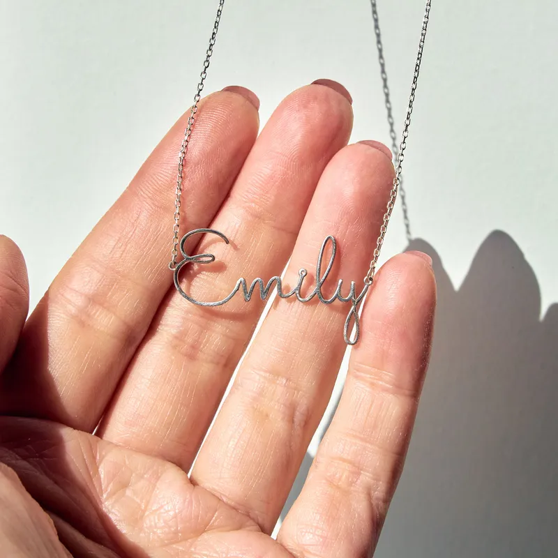 Elegant Personalised Silver Name Necklace for Women
