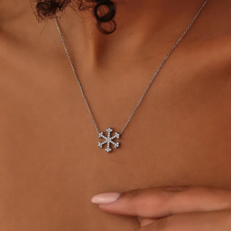Stony Snowflake Silver Necklace