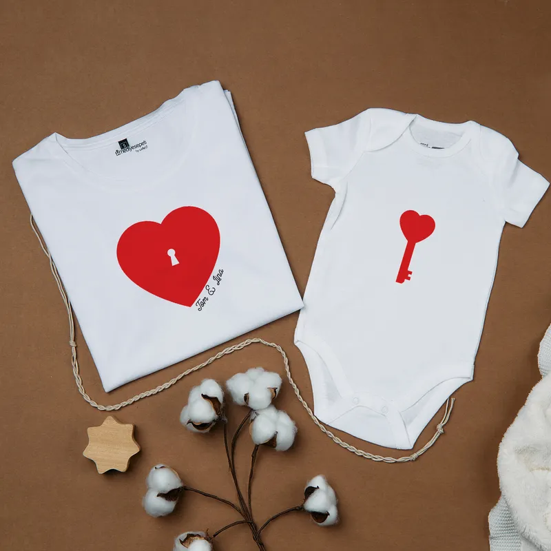 T-shirt Kids Body Combination with Key to My Heart Design for Mom