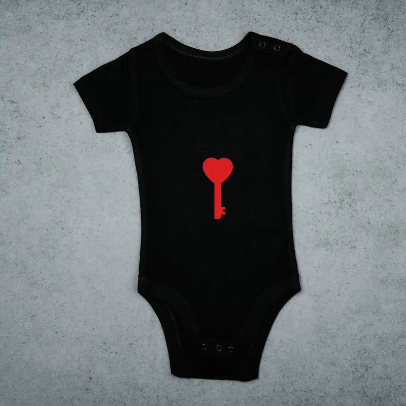 T-shirt Kids Body Combination with Key to My Heart Design for Mom