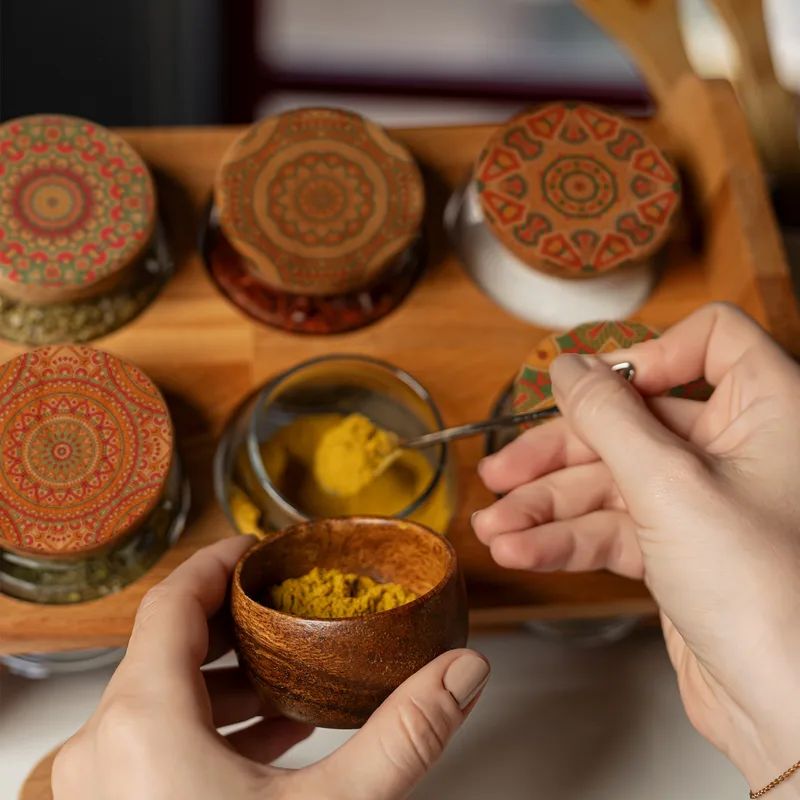 Vacuum-Sealed Custom Stand 6-Piece Spice Set