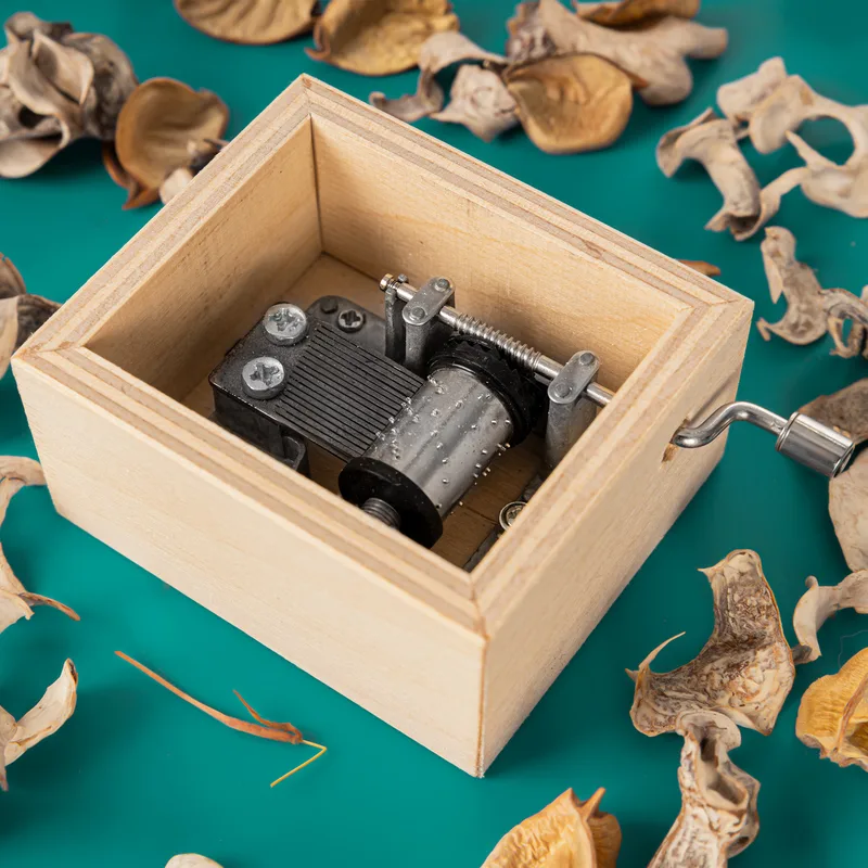 Personalised Photo Music Box – Romantic Gift for Valentine's Day