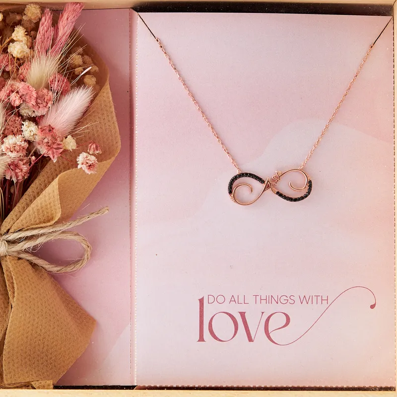 Valentine's Love Necklace Name Written Gift Box with Flower Bouquet