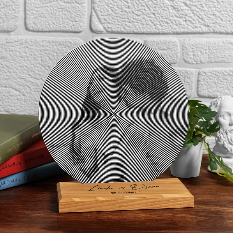 Vinly Plaque with Spiral Photo Design