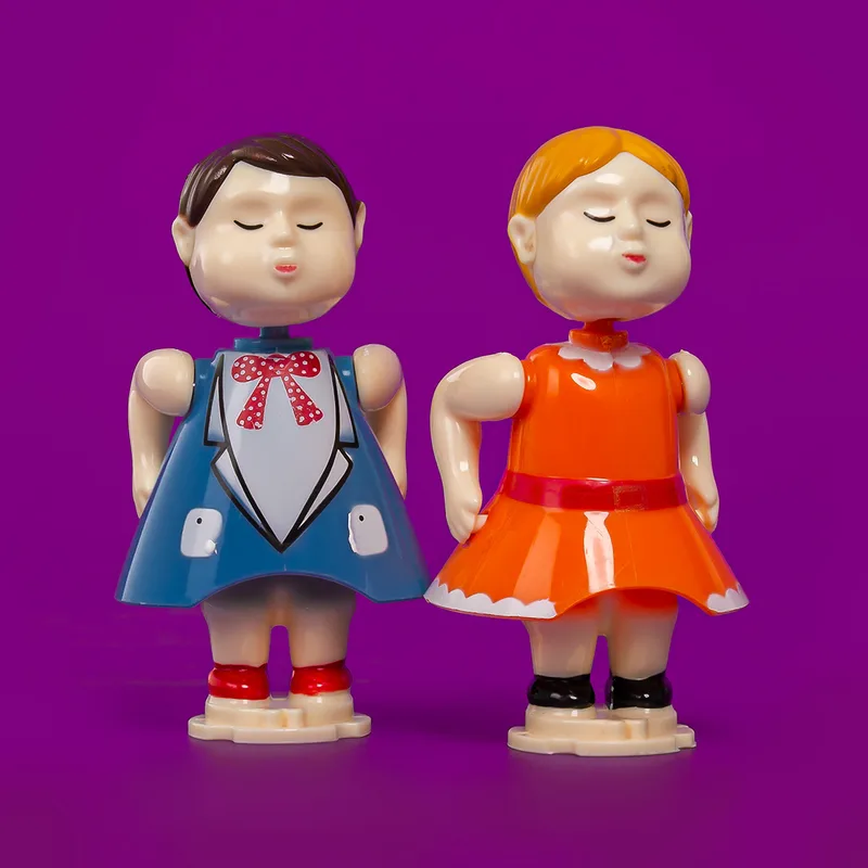 Personalised Vintage Radio Music Box with Dancing Figurines