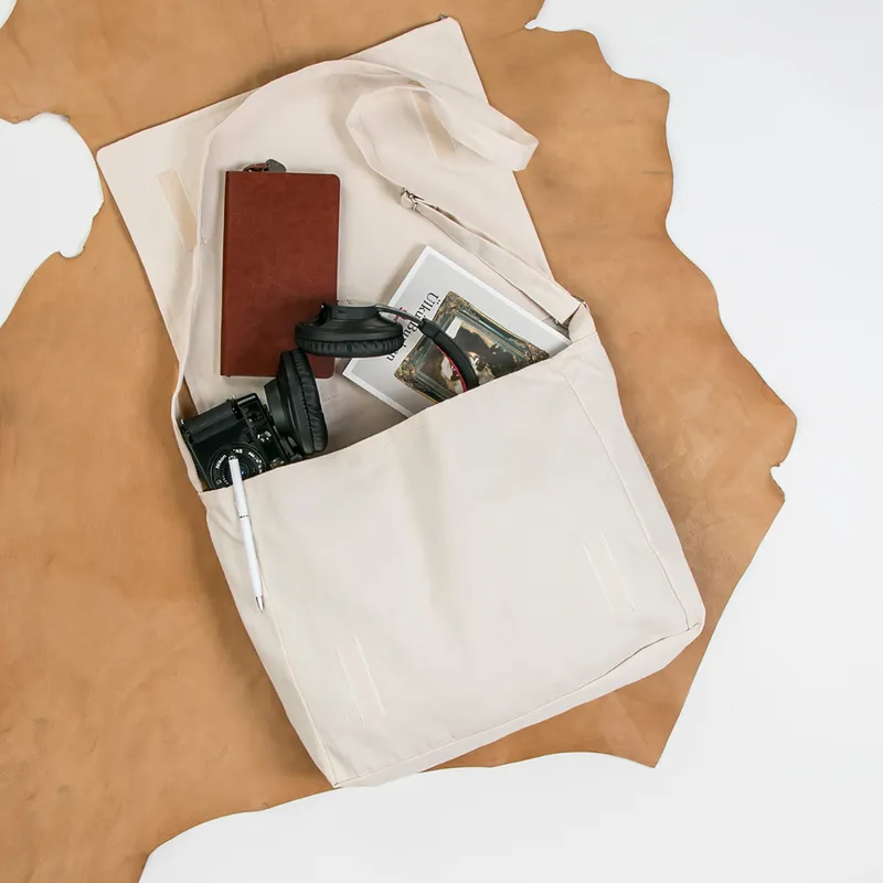 Visa Themed Customized Messanger Bag for Travelers