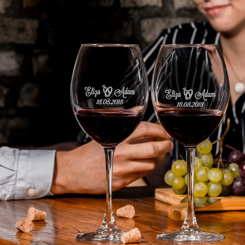 Personalised Wedding Wine Glasses for Couples