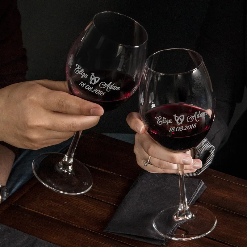 Personalised Wedding Wine Glasses for Couples