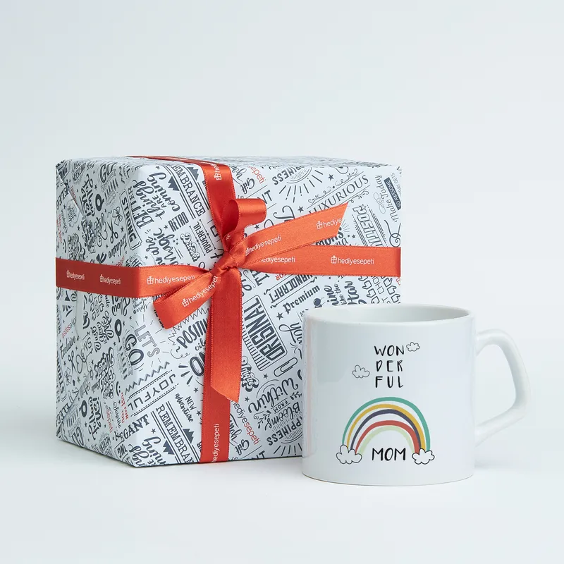 Wonderful Mom Porcelain Mug for Birthdays and Mother's Day