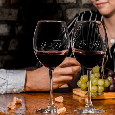 2-Piece Wine Glass Set with Name