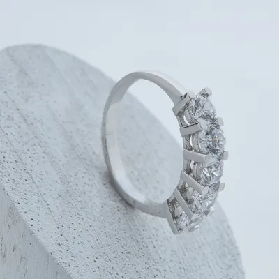 Anniversary Silver Ring with Five Stone Diamond Setting for Her