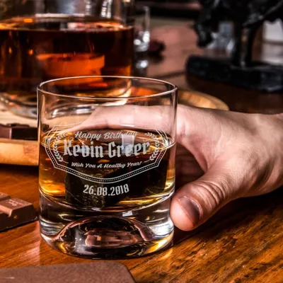 Birthday Gifts for Friends Chicago Whiskey Glasses Set