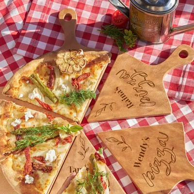Gift for Best Friends Personalized 6 Piece Pizza Serving Board