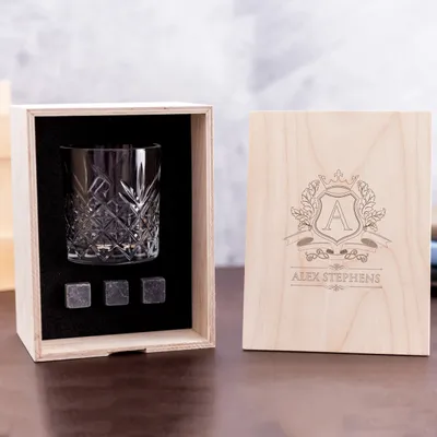 Gift for Friends Wooden Box London Whiskey Set