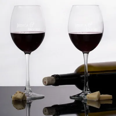 Gifts for Bride Personalized Wedding Wine Glasses Set