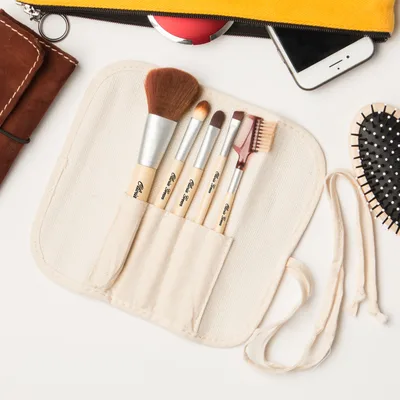 Personalized Lionesse Makeup Brush Set