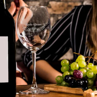 Personalized Toscana Wine Glass Set