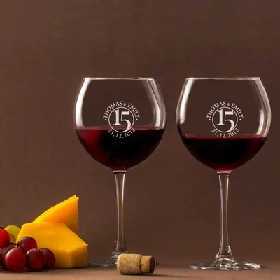 Personalized Wine Glasses Set