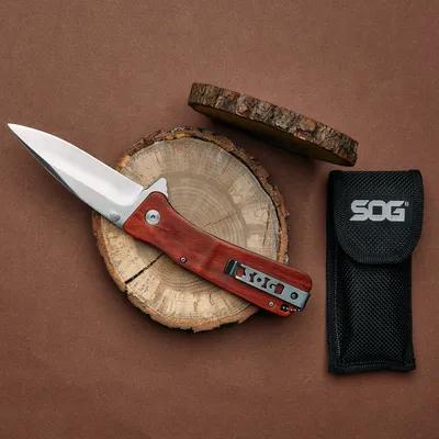 Personalized Wooden Handle Pocket Knife for Outdoor Enthusiasts