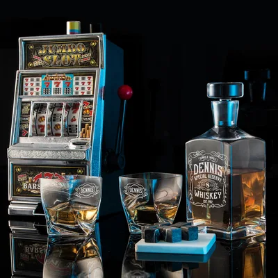 Retro Design Personalized Whiskey Decanter Set