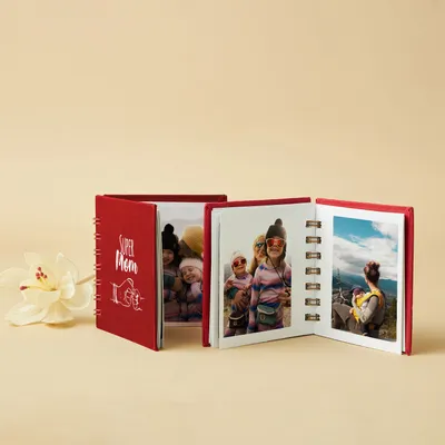 Super Mom Design Mini Album with and 40 Photos for Mother's Day