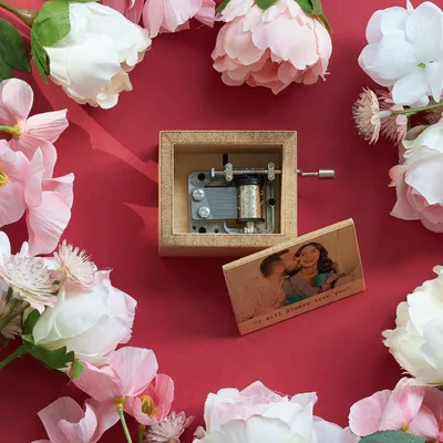 Valentine's Day Gift Personalized Photo Printed Music Box